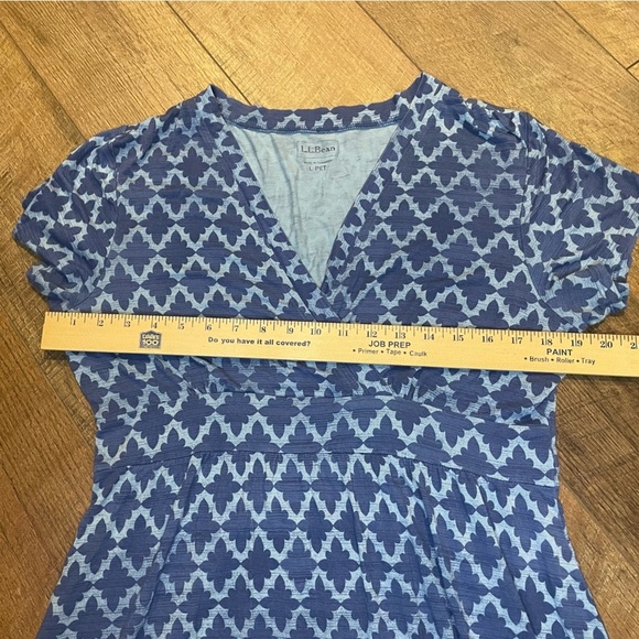 LLBean Women’s Dress LG Petite Blue Geometric Short Sleeve Midi Rayon Spandex - Picture 9 of 11
